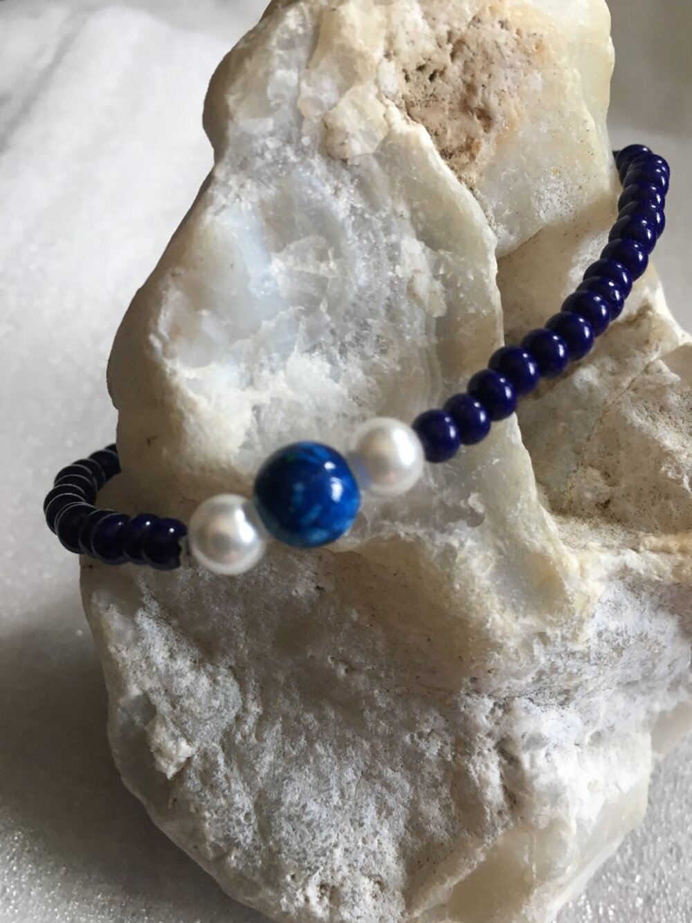 Blue Beaded Bracelet with Marbled Accent Bead